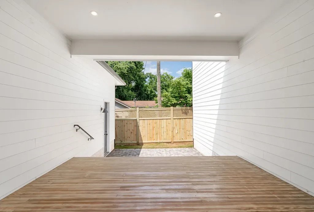 909B Gale Lane Nashville TN 37204