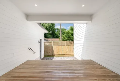909B Gale Lane Nashville TN 37204