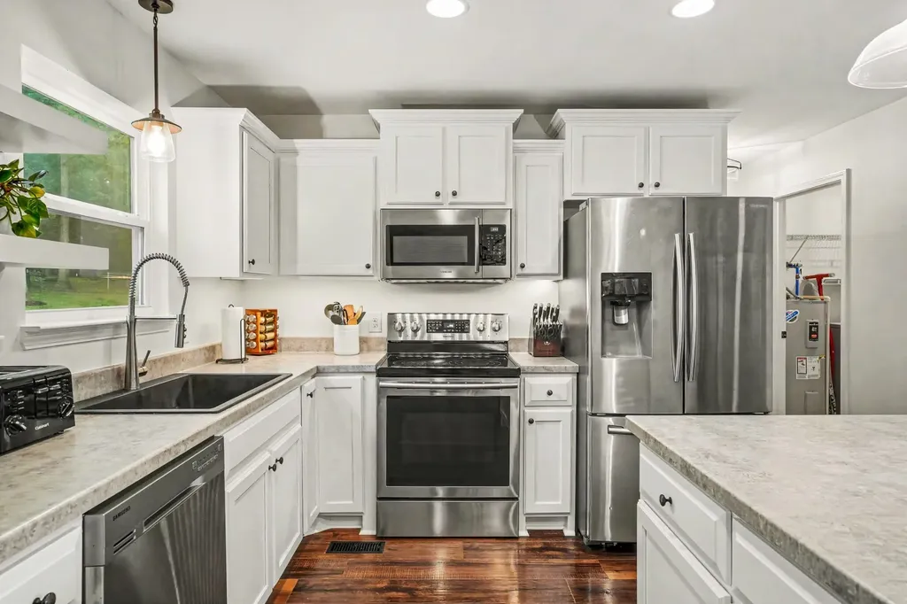 4149 Highway 49, W Springfield TN 37172