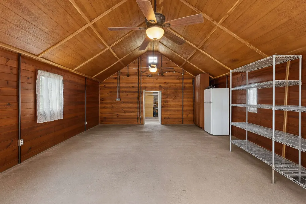 2063 Kennedy Creek Road Auburntown TN 37016