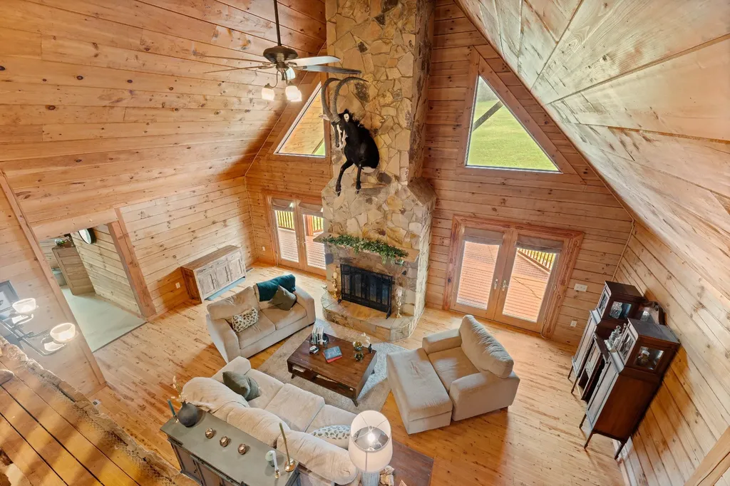 2063 Kennedy Creek Road Auburntown TN 37016
