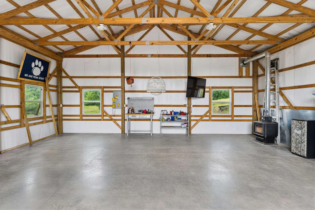 2063 Kennedy Creek Road Auburntown TN 37016