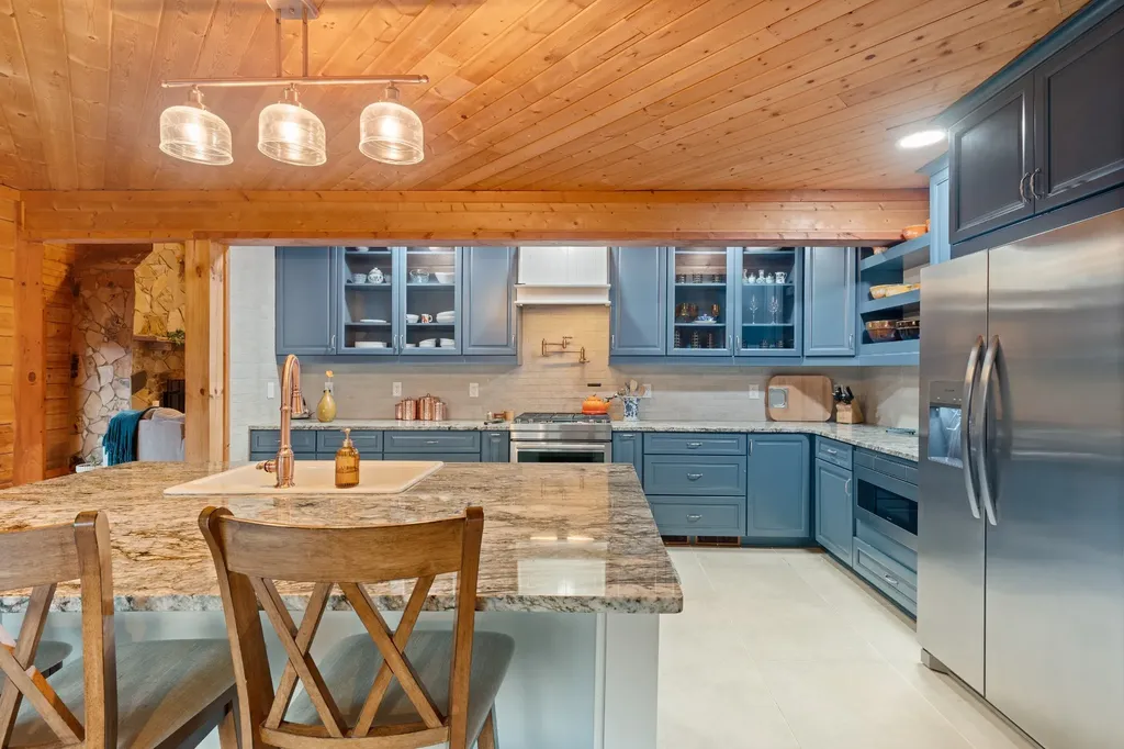 2063 Kennedy Creek Road Auburntown TN 37016