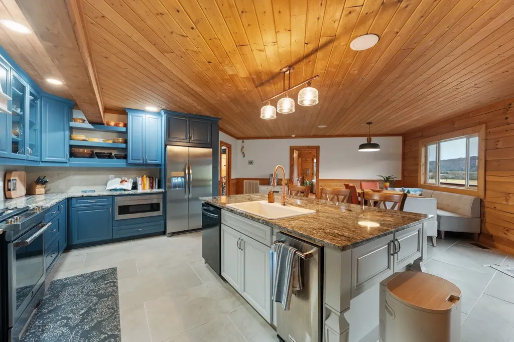 2063 Kennedy Creek Road Auburntown TN 37016