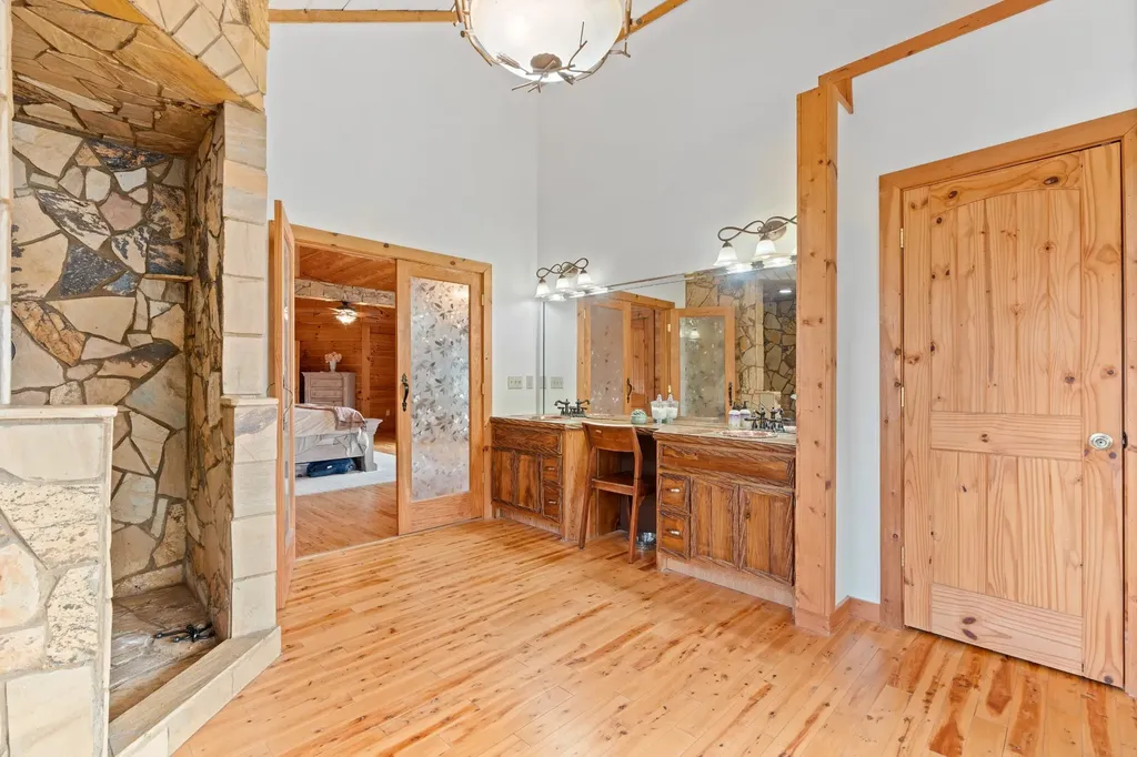 2063 Kennedy Creek Road Auburntown TN 37016