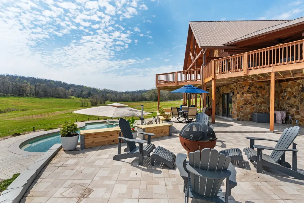 2063 Kennedy Creek Road Auburntown TN 37016