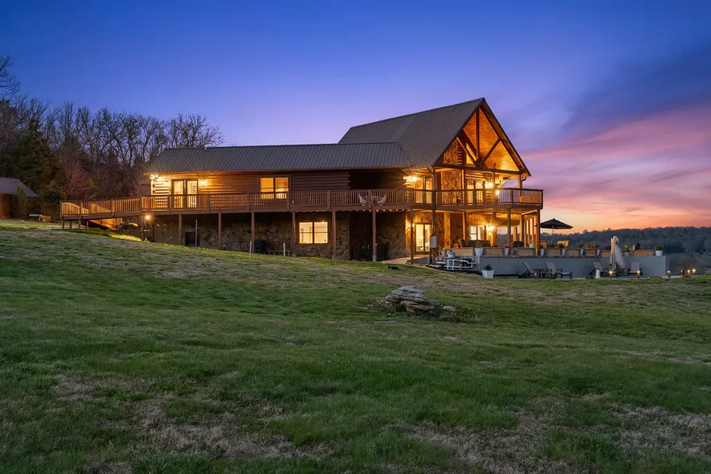 2063 Kennedy Creek Road Auburntown TN 37016