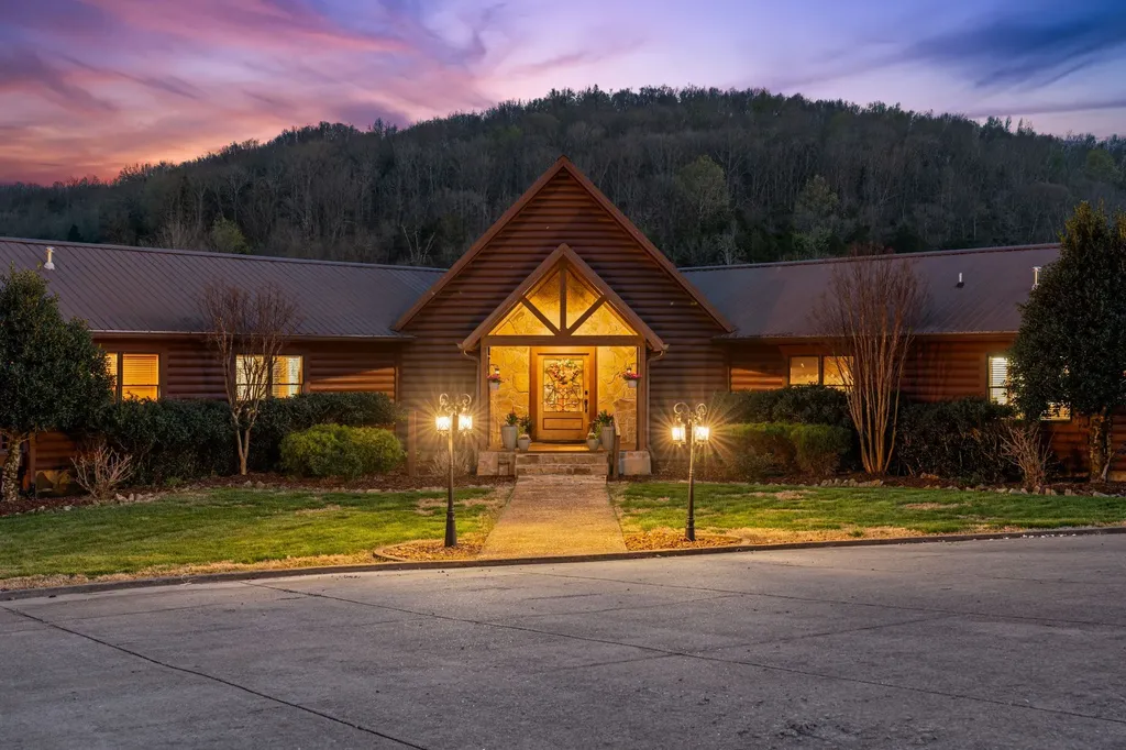 2063 Kennedy Creek Road Auburntown TN 37016