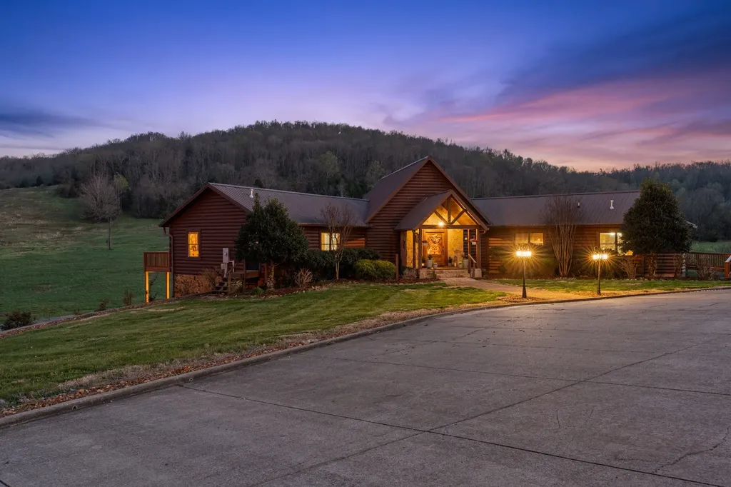 2063 Kennedy Creek Road Auburntown TN 37016