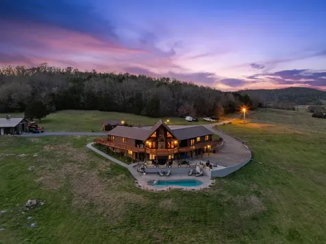 2063 Kennedy Creek Road Auburntown TN 37016