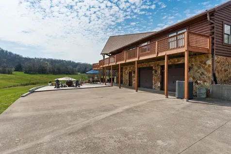 2063 Kennedy Creek Road Auburntown TN 37016