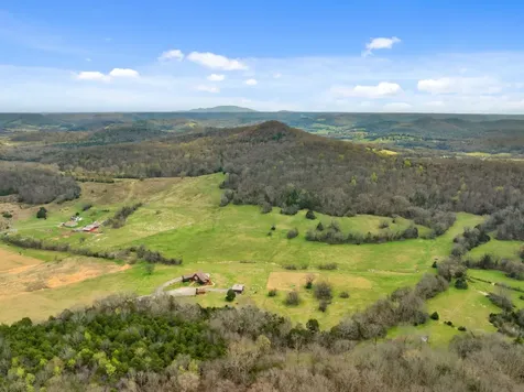 2063 Kennedy Creek Road Auburntown TN 37016