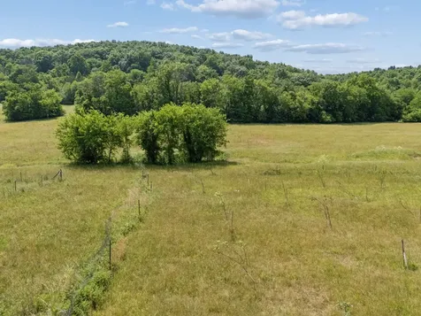 2063 Kennedy Creek Road Auburntown TN 37016
