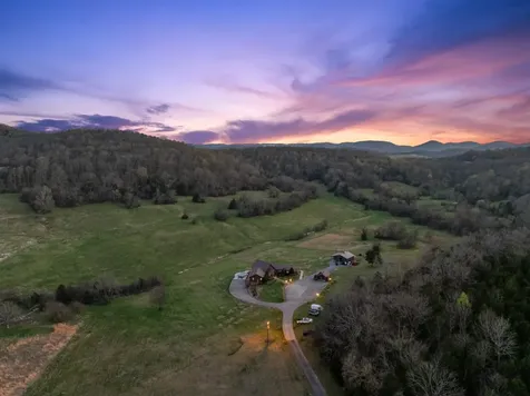 2063 Kennedy Creek Road Auburntown TN 37016