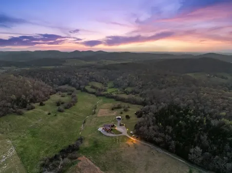 2063 Kennedy Creek Road Auburntown TN 37016
