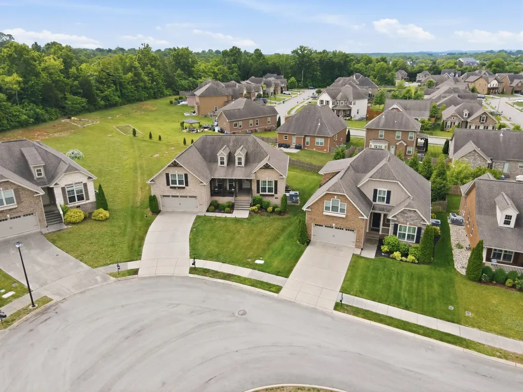 2004 Virgle Circle Spring Hill TN 37174
