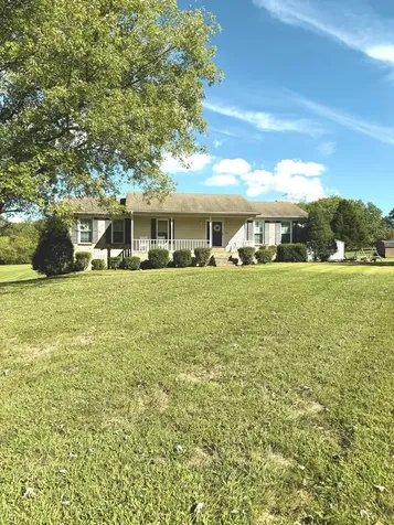 356 Lee Road Cottontown TN 37048
