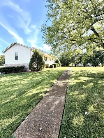 356 Lee Road Cottontown TN 37048