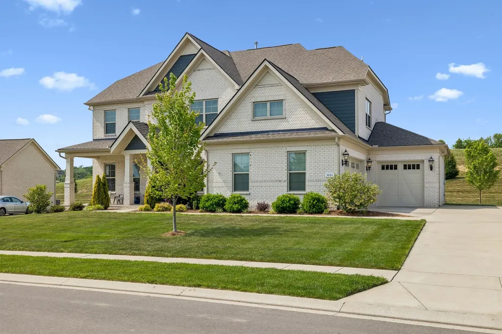 3201 Chase Point Drive Franklin TN 37067