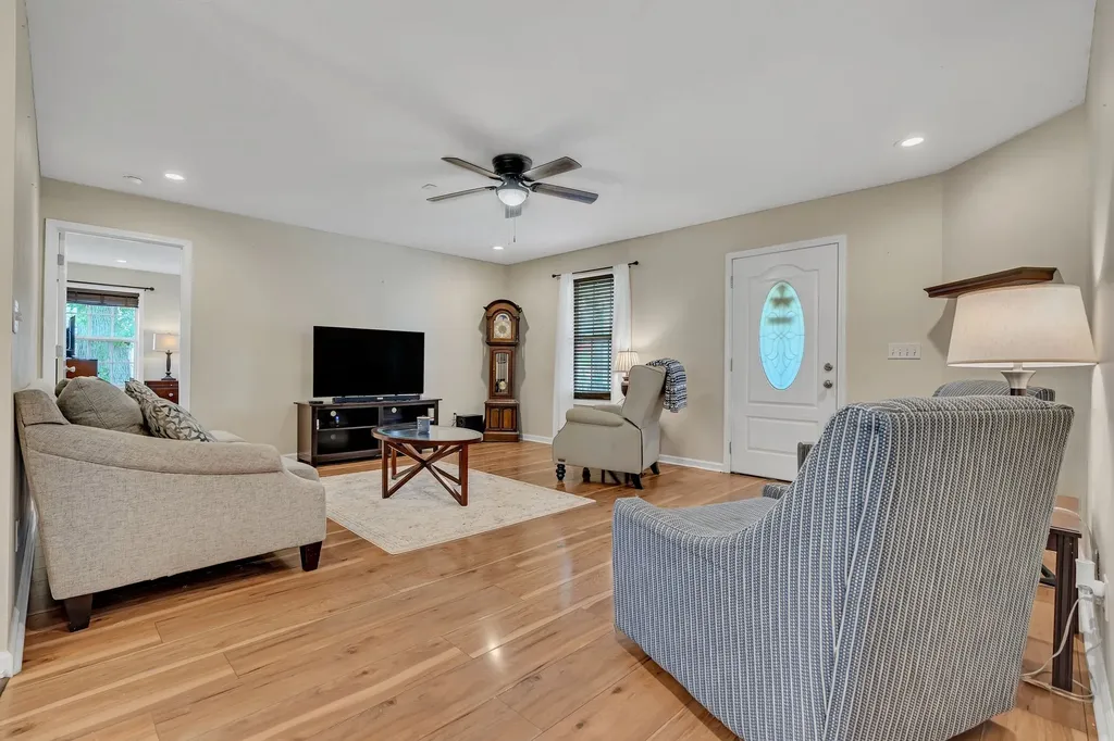 125 Hickory Ridge Lane Hartsville TN 37074