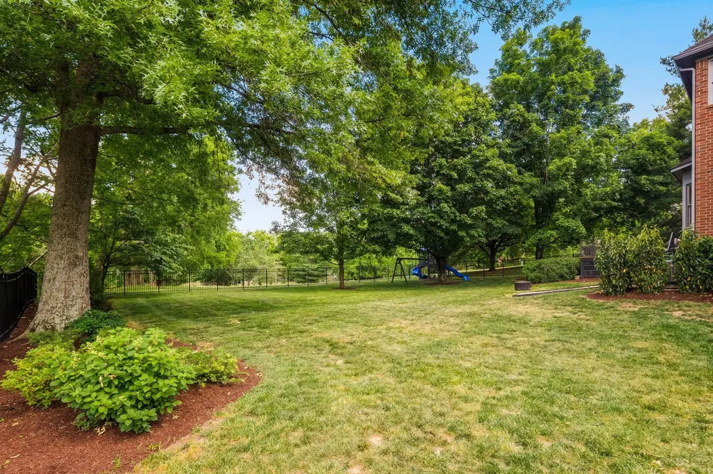 9457 Foothills Drive Brentwood TN 37027