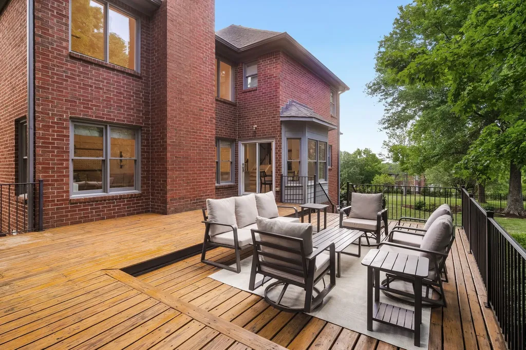 9457 Foothills Drive Brentwood TN 37027