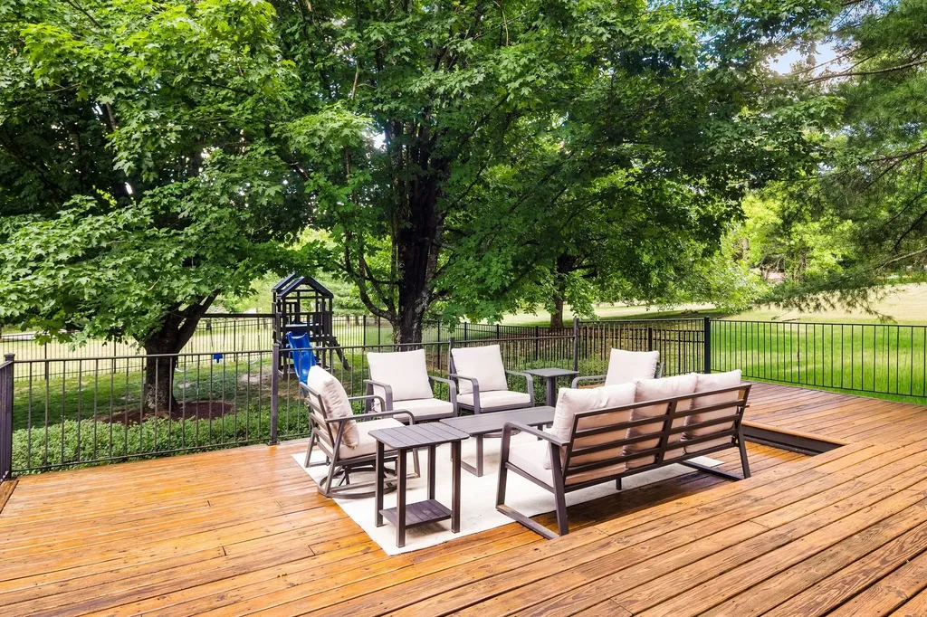 9457 Foothills Drive Brentwood TN 37027