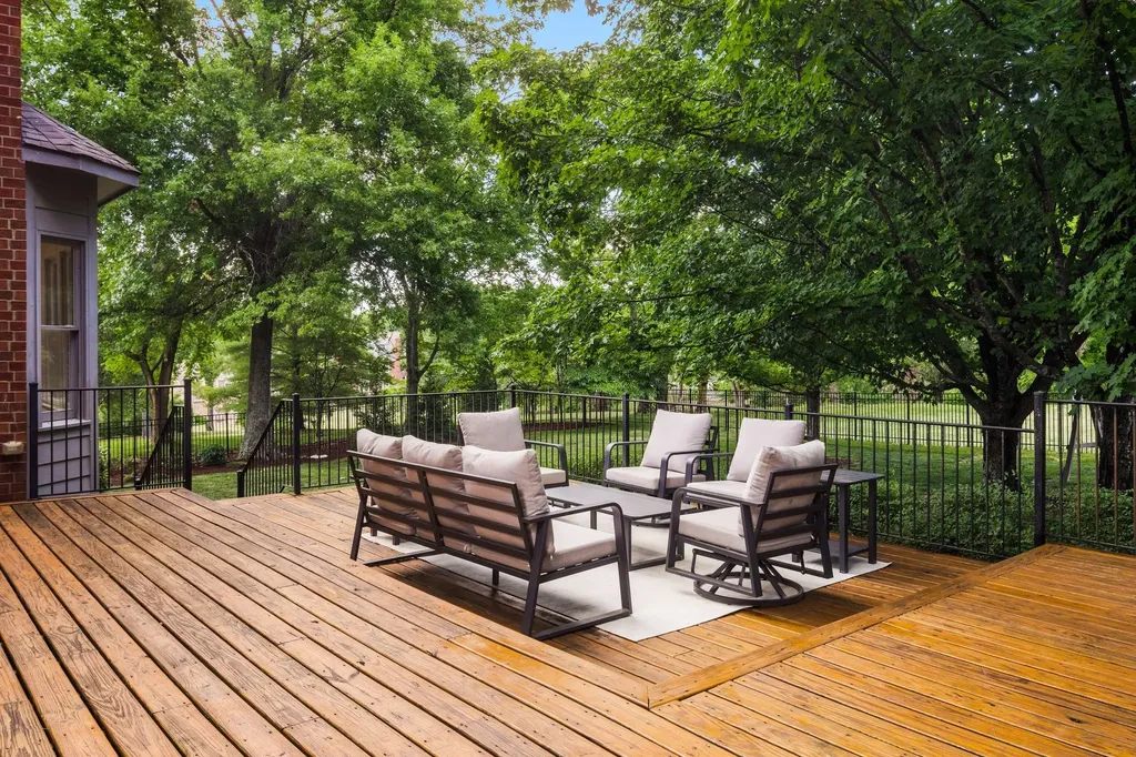 9457 Foothills Drive Brentwood TN 37027