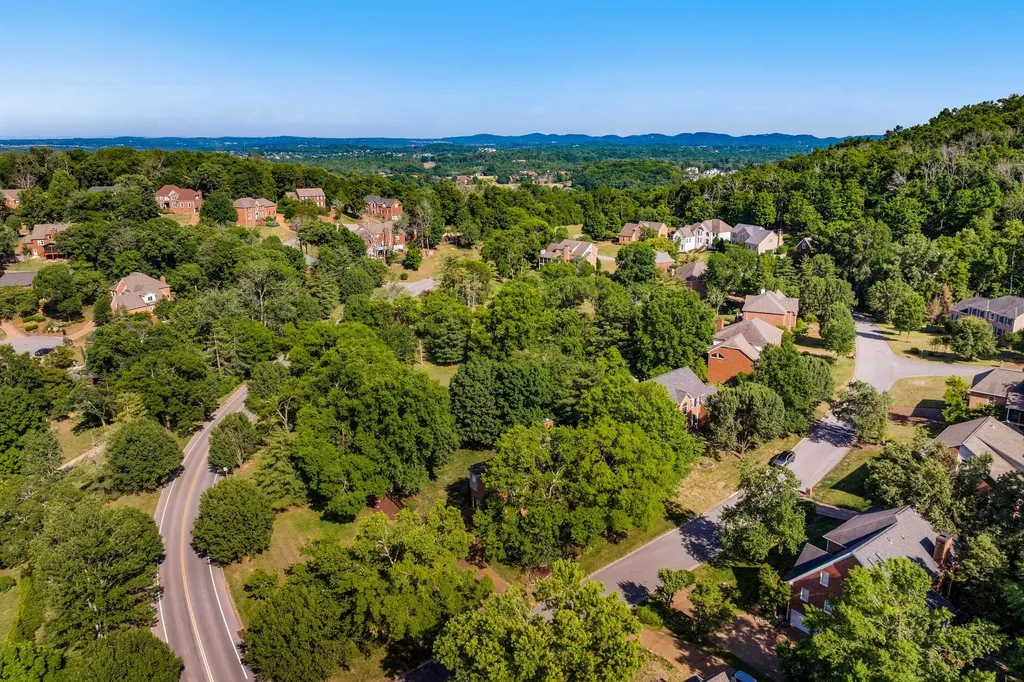 9457 Foothills Drive Brentwood TN 37027