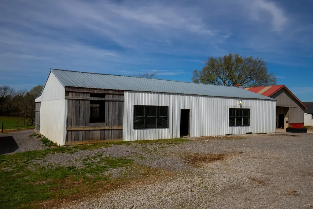 501 Burnt Hill Road Unionville TN 37180