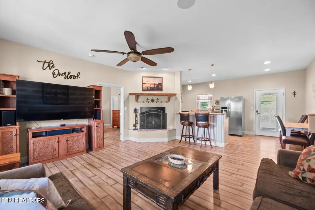 135 Lake Overlook Kingston TN 37763