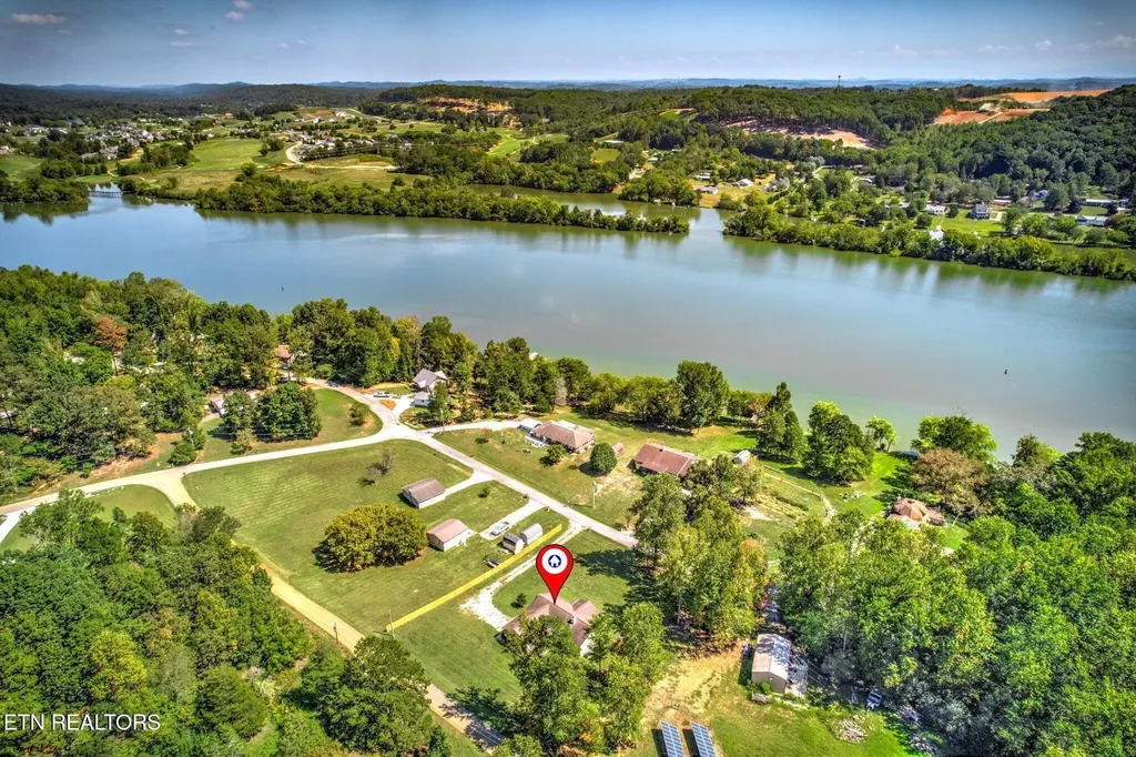 135 Lake Overlook Kingston TN 37763