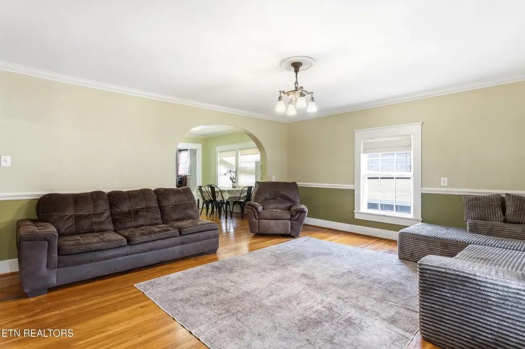 205 Kingston Street Lenoir City TN 37771