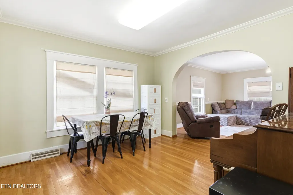 205 Kingston Street Lenoir City TN 37771
