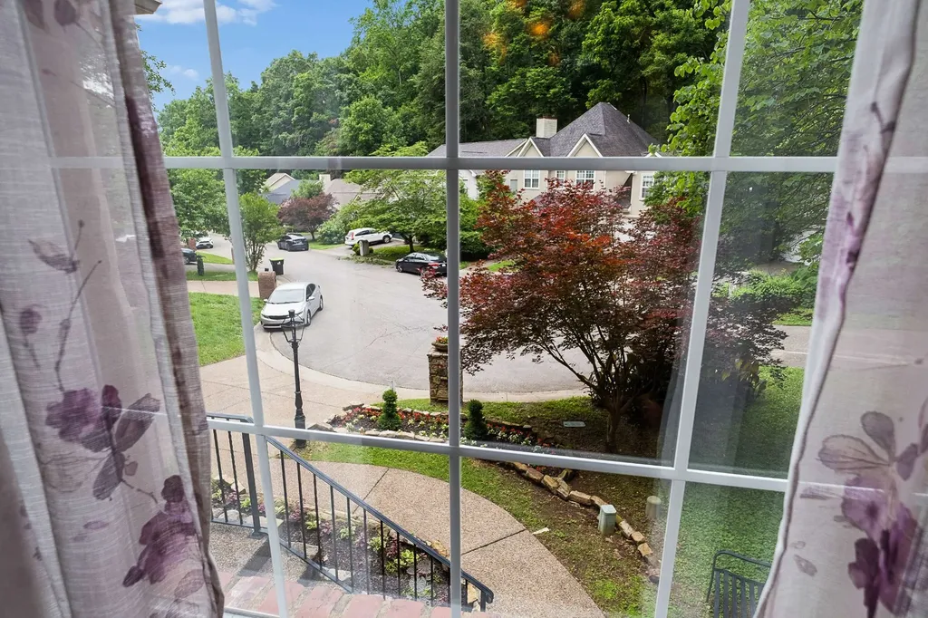 2580 Devon Valley Drive Nashville TN 37221