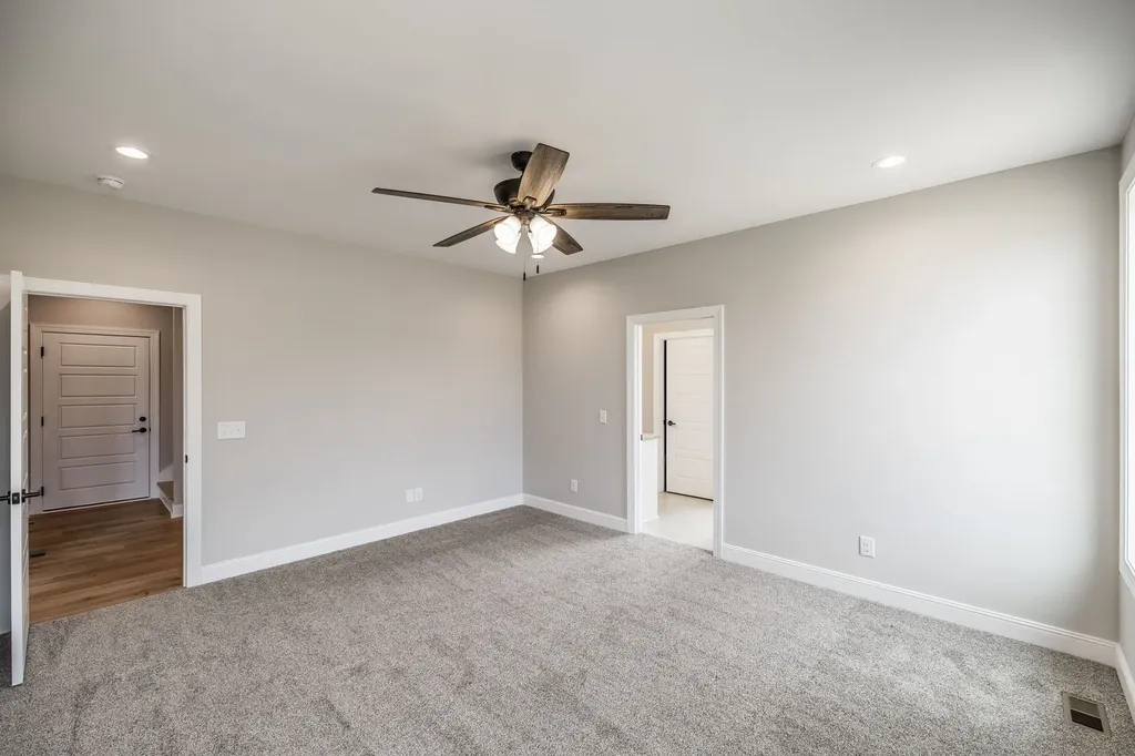 159 S Ray Road Portland TN 37148