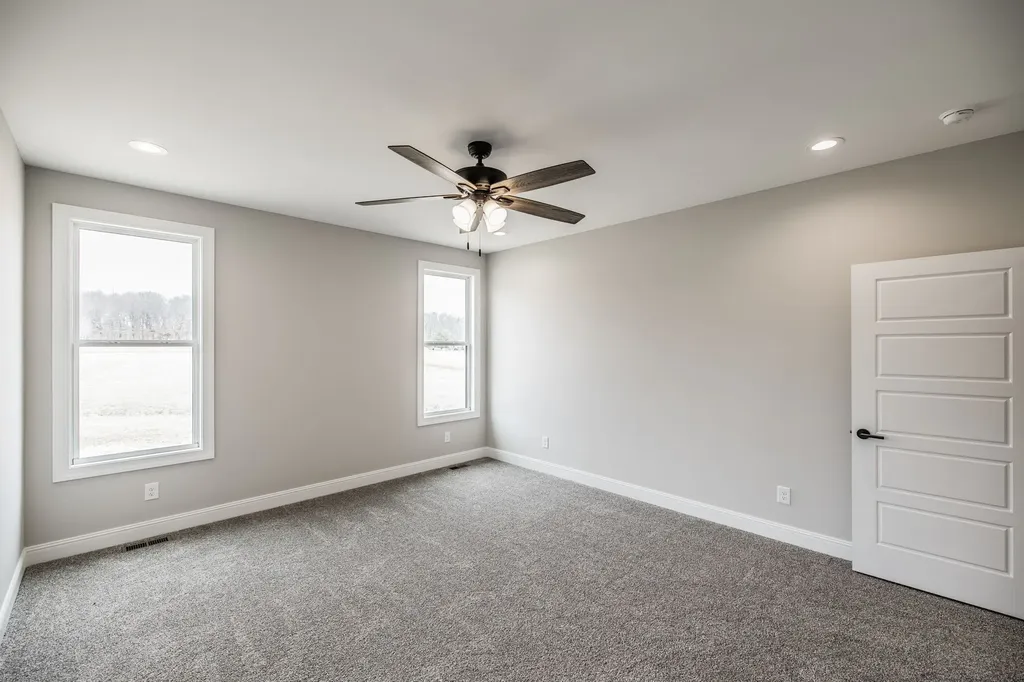 159 S Ray Road Portland TN 37148