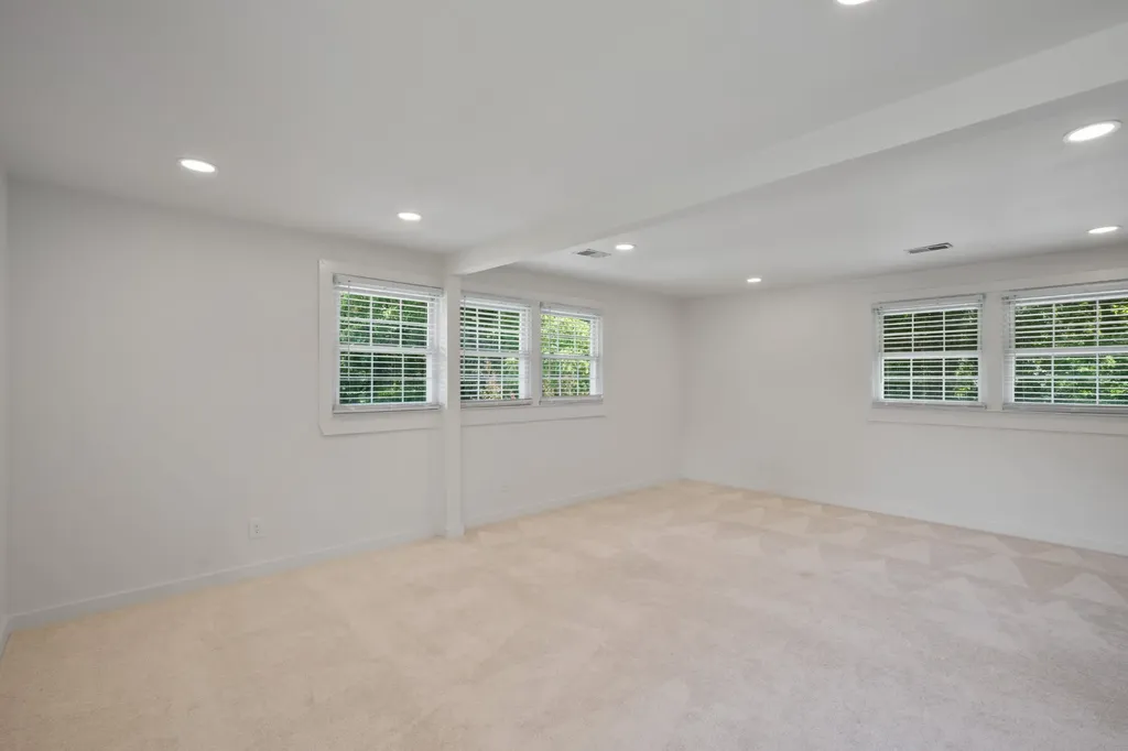 742 Currey Road Nashville TN 37217