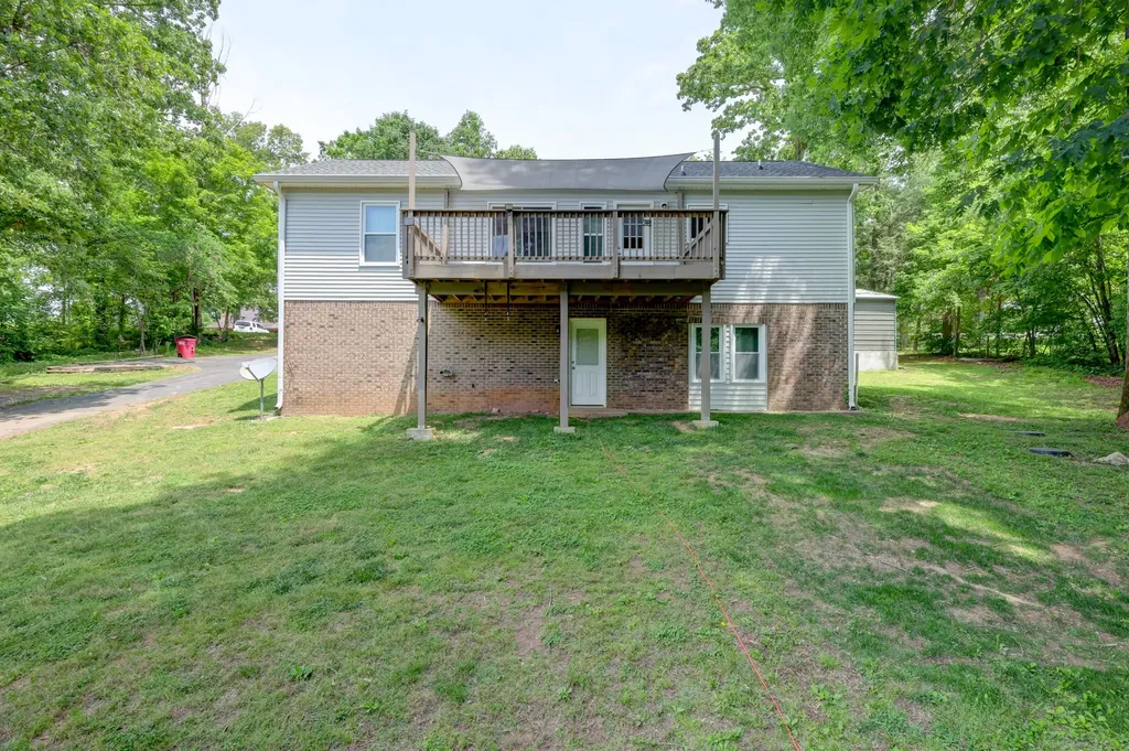245 Gip Manning Road Clarksville TN 37042