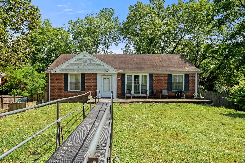 2402 Pafford Drive Nashville TN 37206