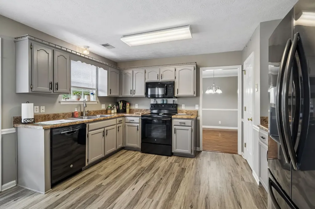 512 Decherd Lane Smyrna TN 37167