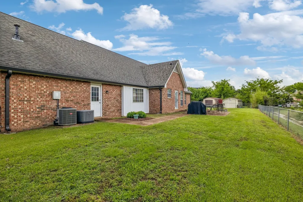 512 Decherd Lane Smyrna TN 37167