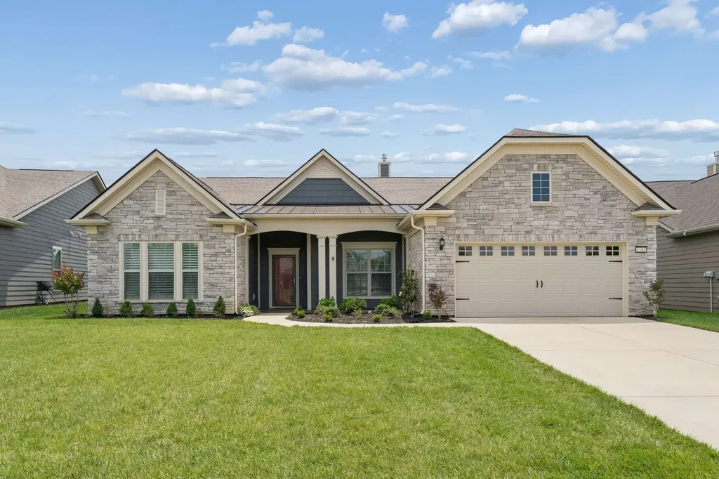 1103 Sumner Grove Spring Hill TN 37174