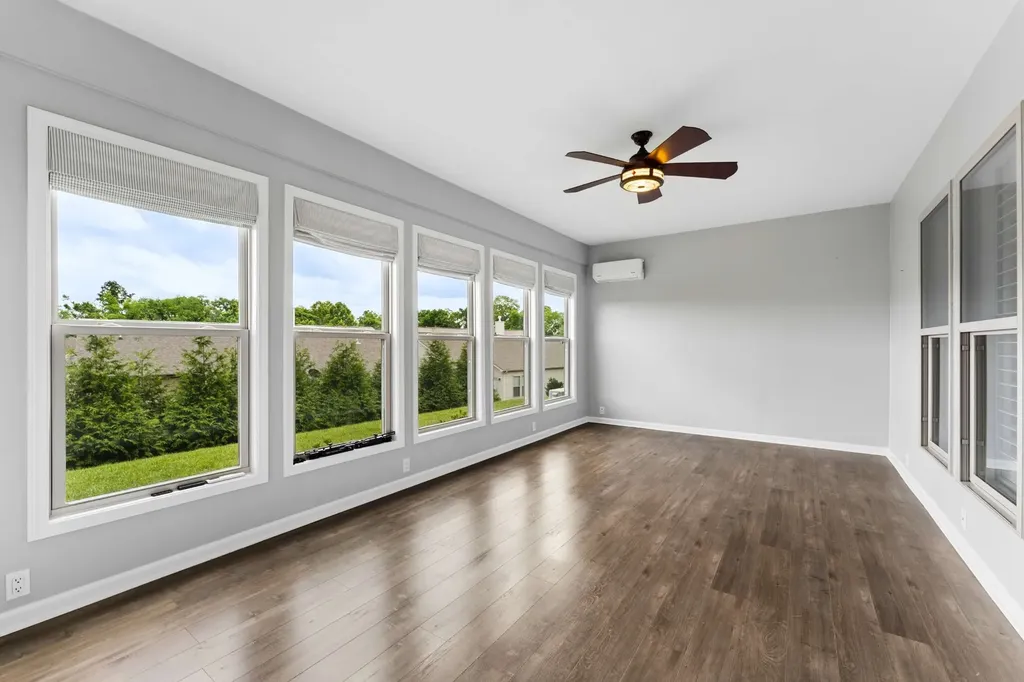 1103 Sumner Grove Spring Hill TN 37174
