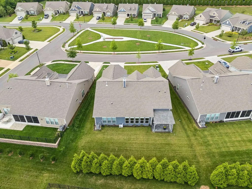 1103 Sumner Grove Spring Hill TN 37174