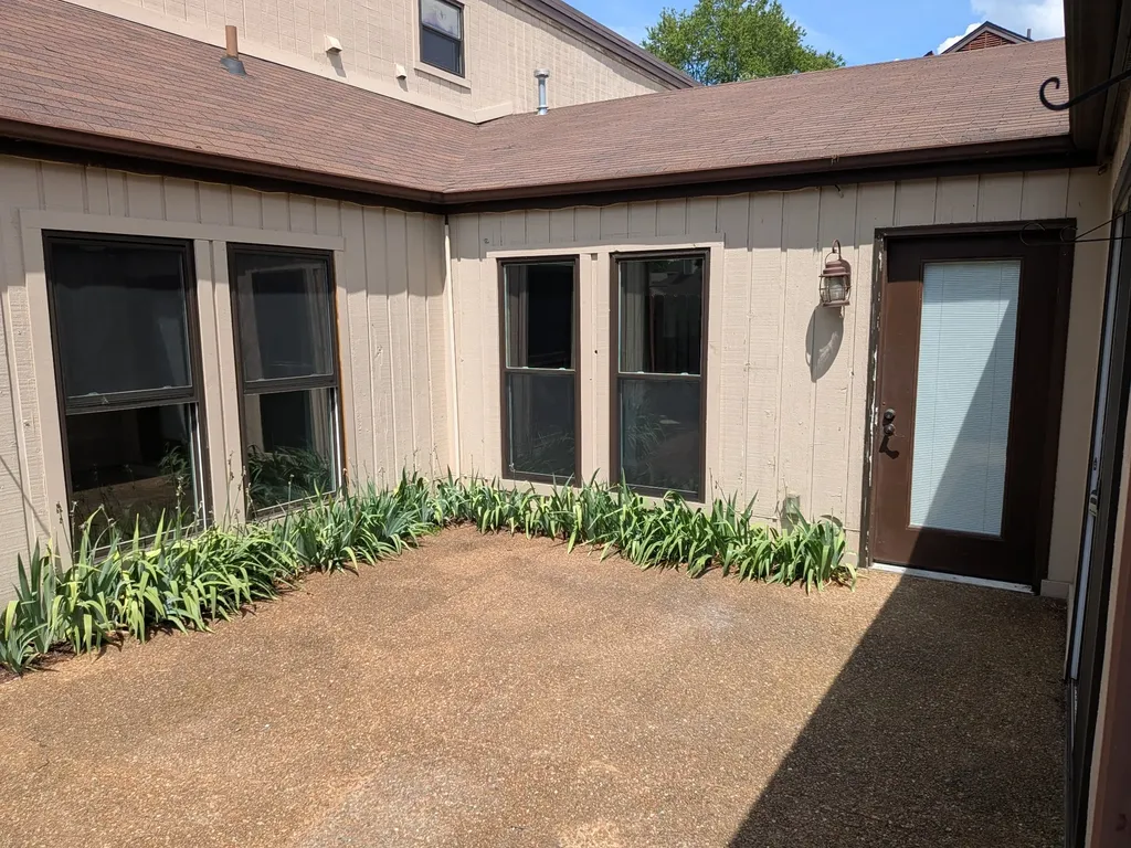916 Old Fountain Place Hermitage TN 37076