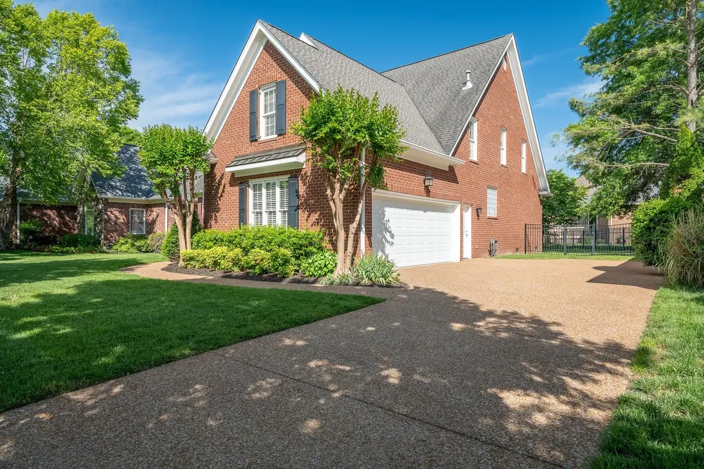 668 Springlake Drive Franklin TN 37064