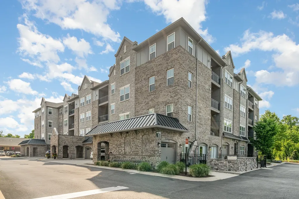 141 Saundersville Road Hendersonville TN 37075