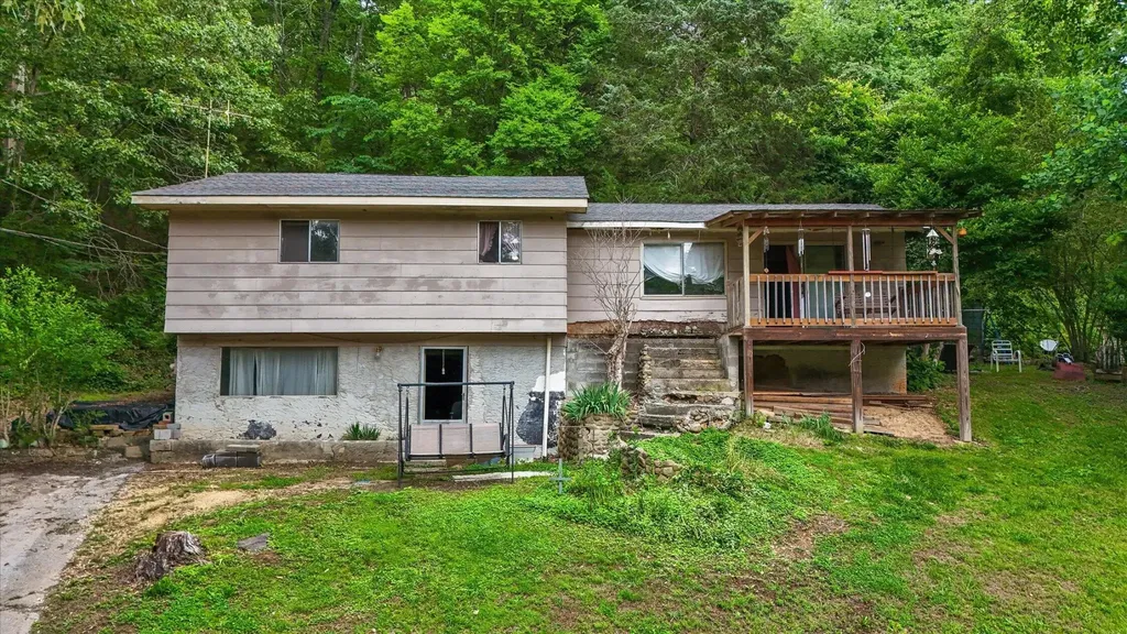16211 Lakewood Drive Sale Creek TN 37373