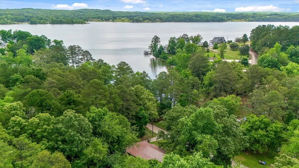 16211 Lakewood Drive Sale Creek TN 37373